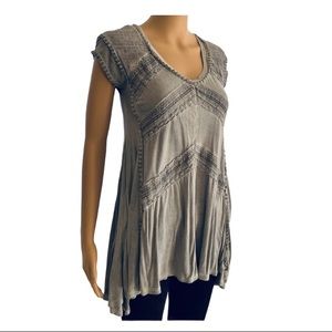 Gray Knox Rose Tunic Top, Size XS